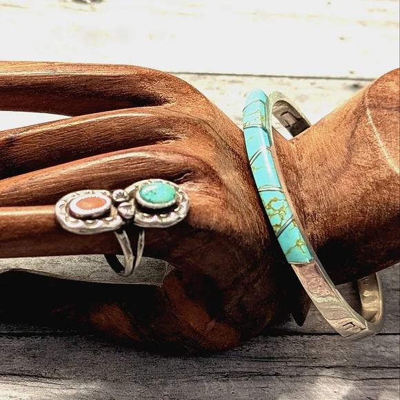 Taxco Vintage Turquoise Inlay Sterling Hallmarked & Stamped .925 Hinged Bracelet